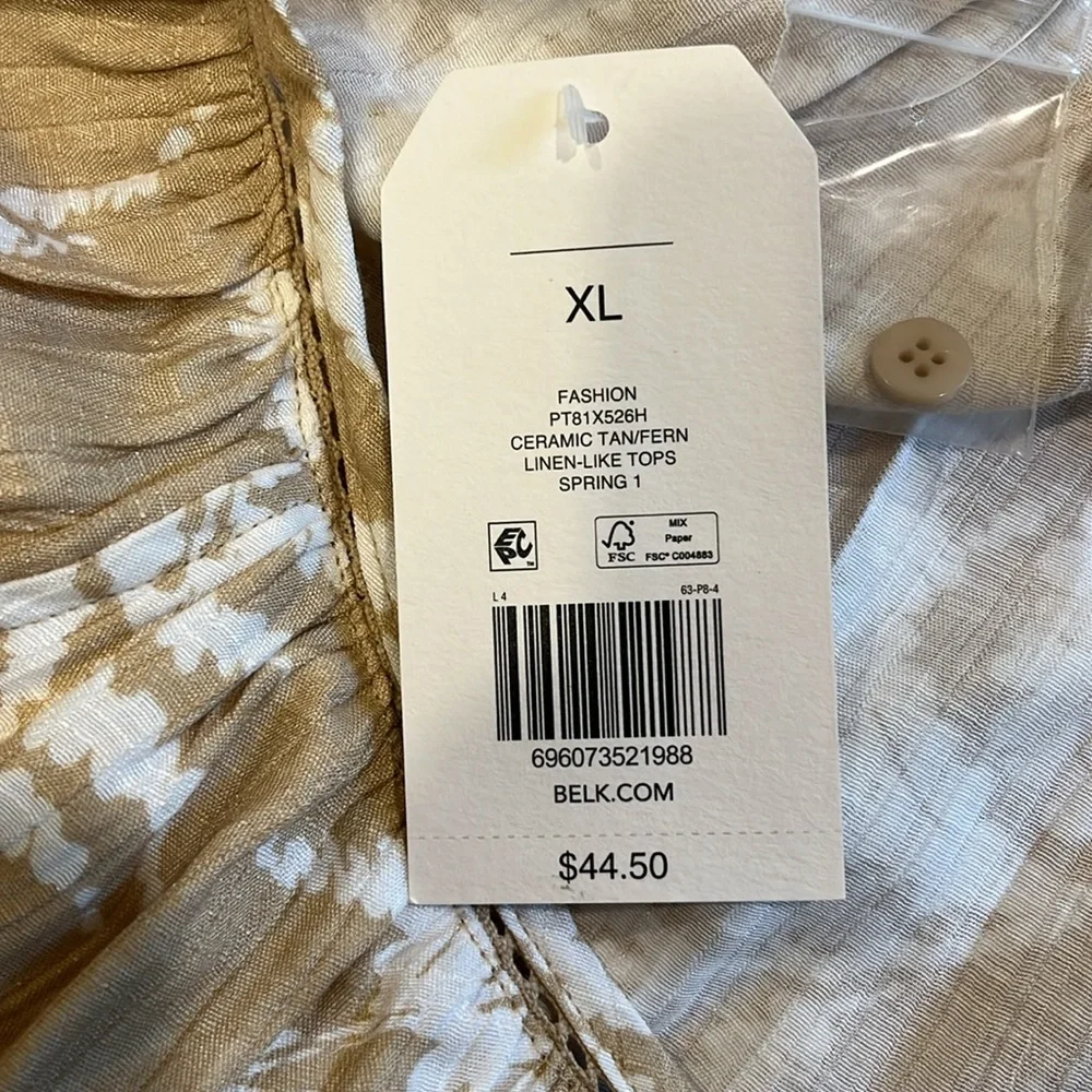 Wonderly Flutter Sleeve Leaf Print Button Down Blouse - Picture 6 of 7